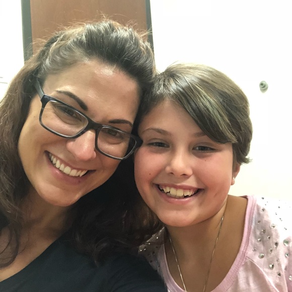 Meet your Posher, Caitlin - Picture 8 of 8